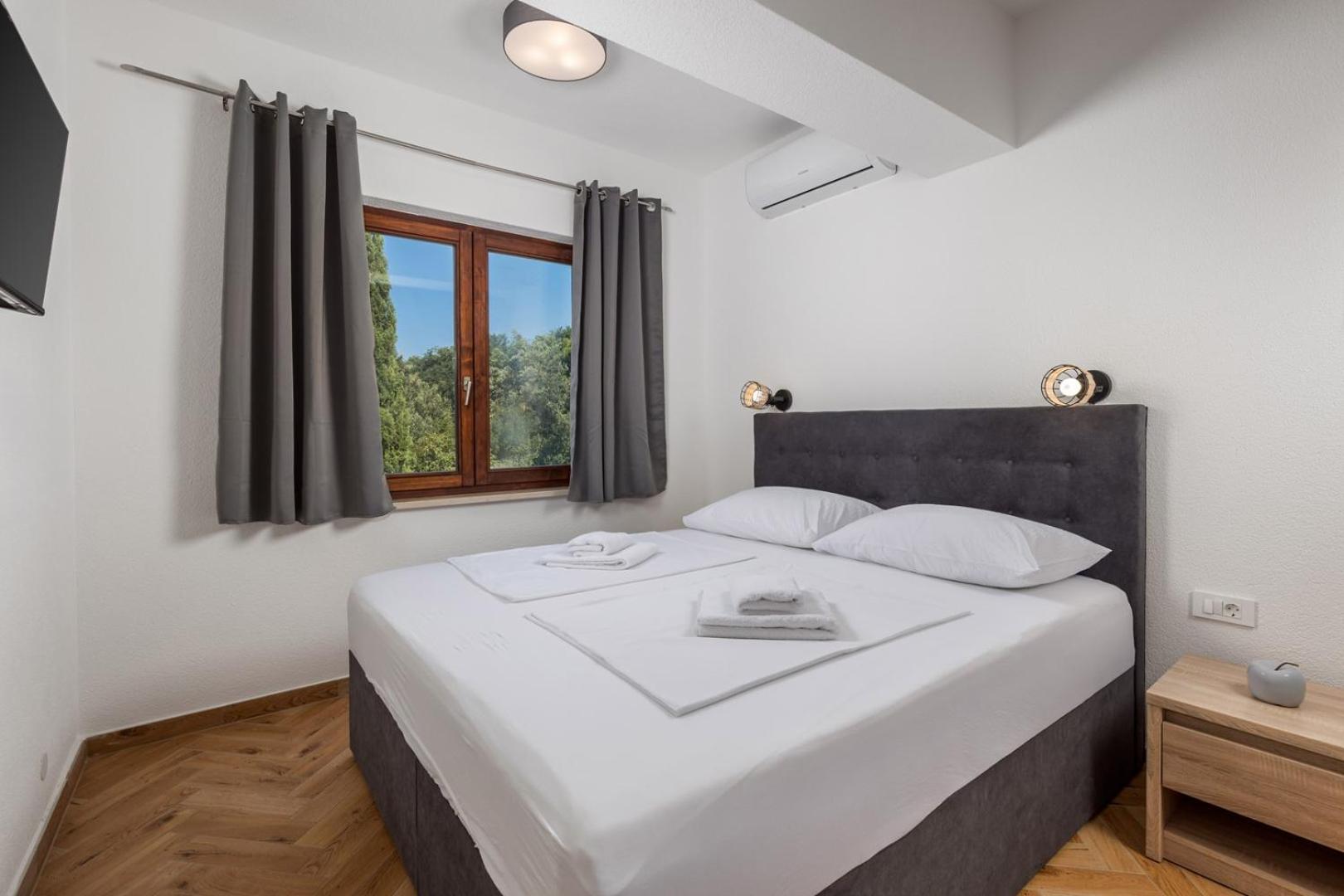 אומיסאליי Apartments Jadranka מראה חיצוני תמונה