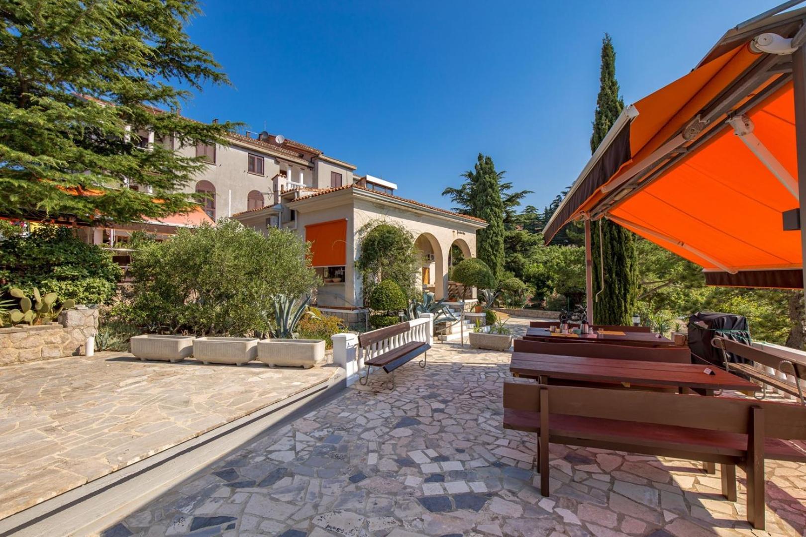 אומיסאליי Apartments Jadranka מראה חיצוני תמונה